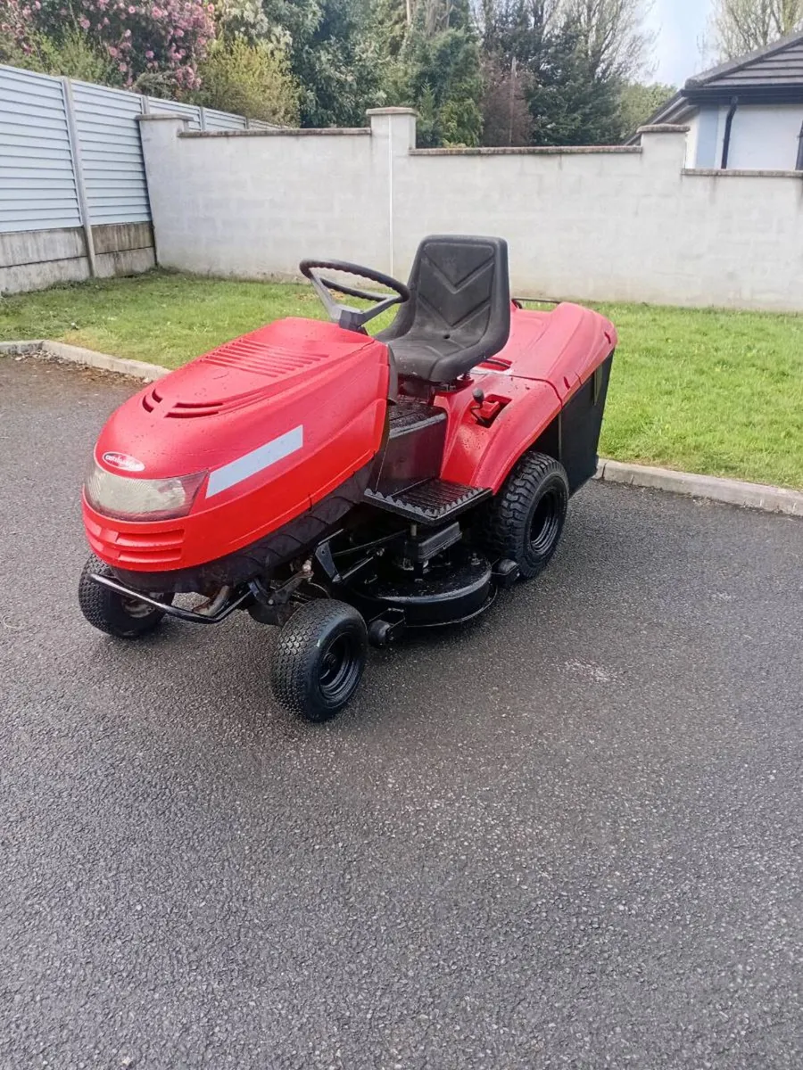 Ride on lawnmower - Image 2