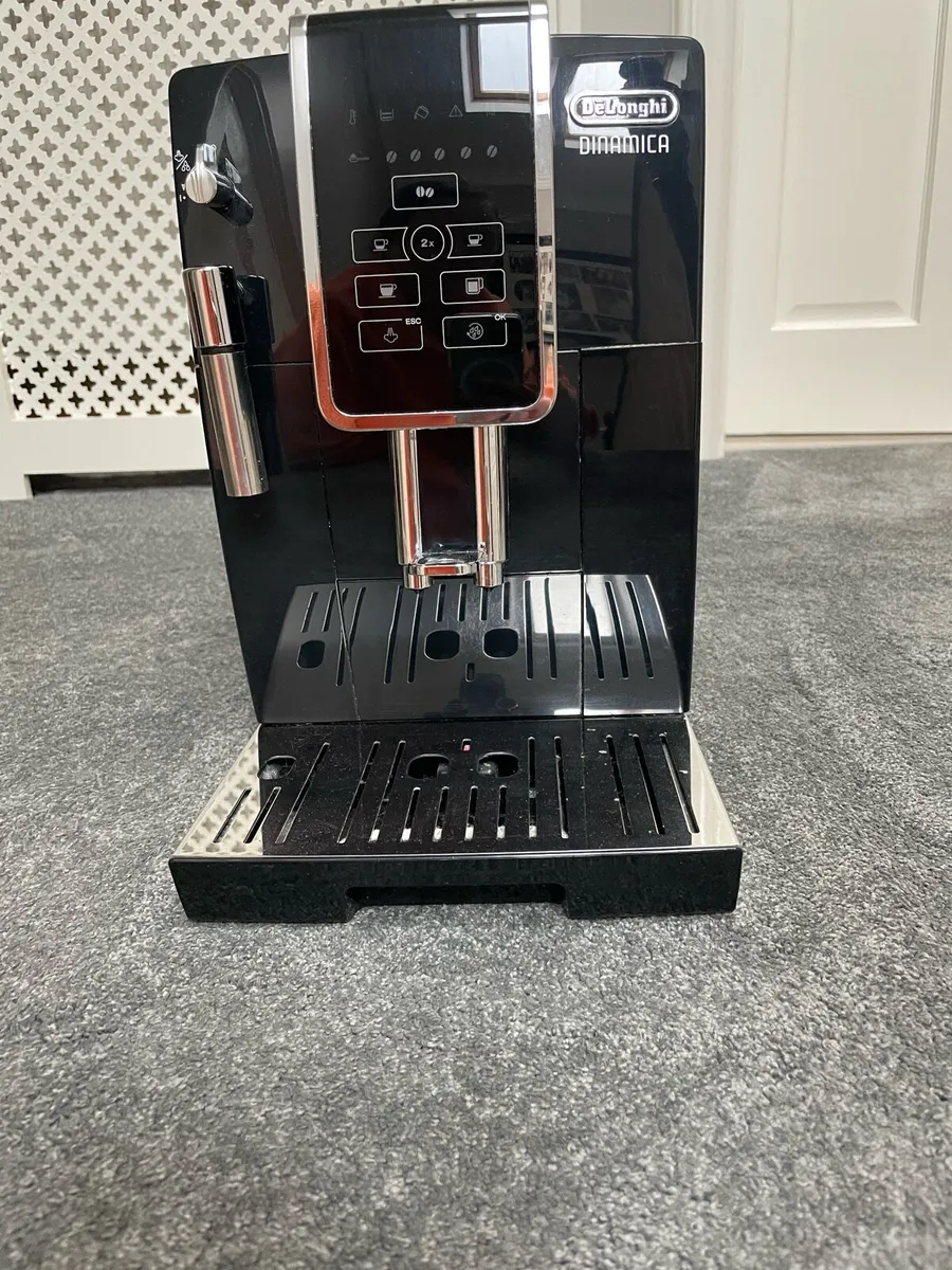 De Longhi Coffee Machine
