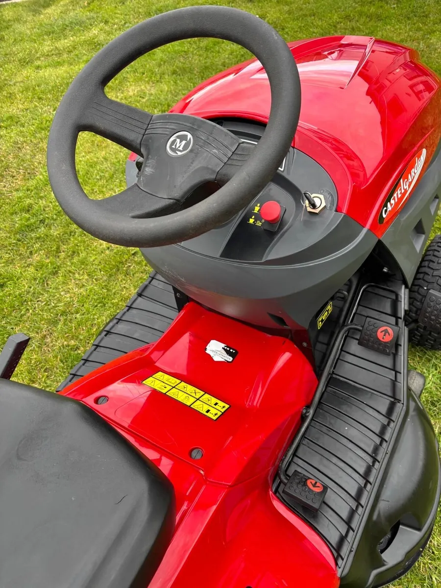 Immaculate one owner CASTLEGARDEN - Image 4