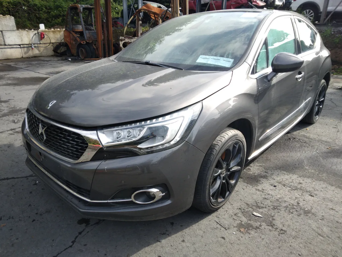 2017 DS 4 For Breaking/Dismantling - Image 1
