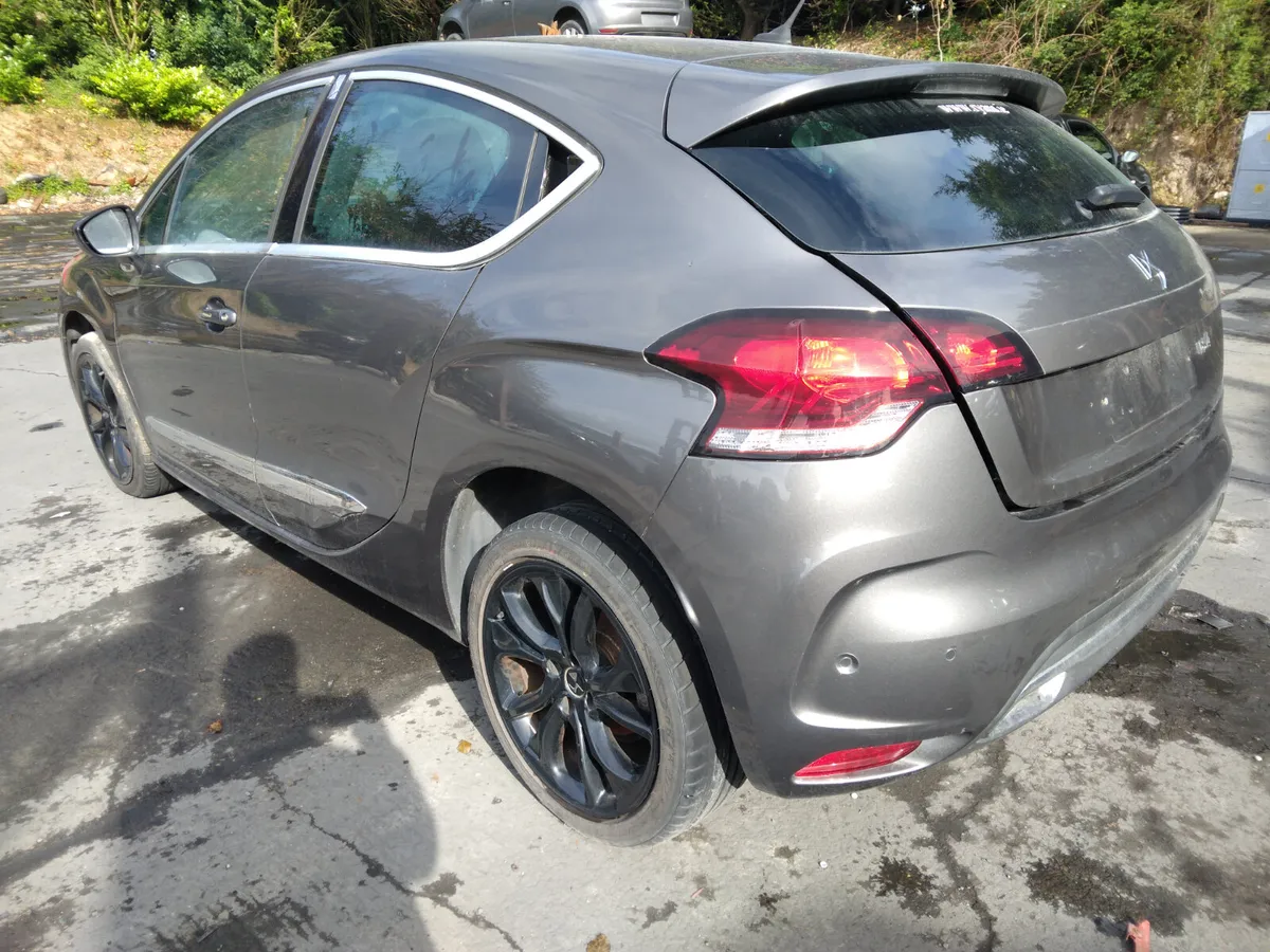 2017 DS 4 For Breaking/Dismantling - Image 3