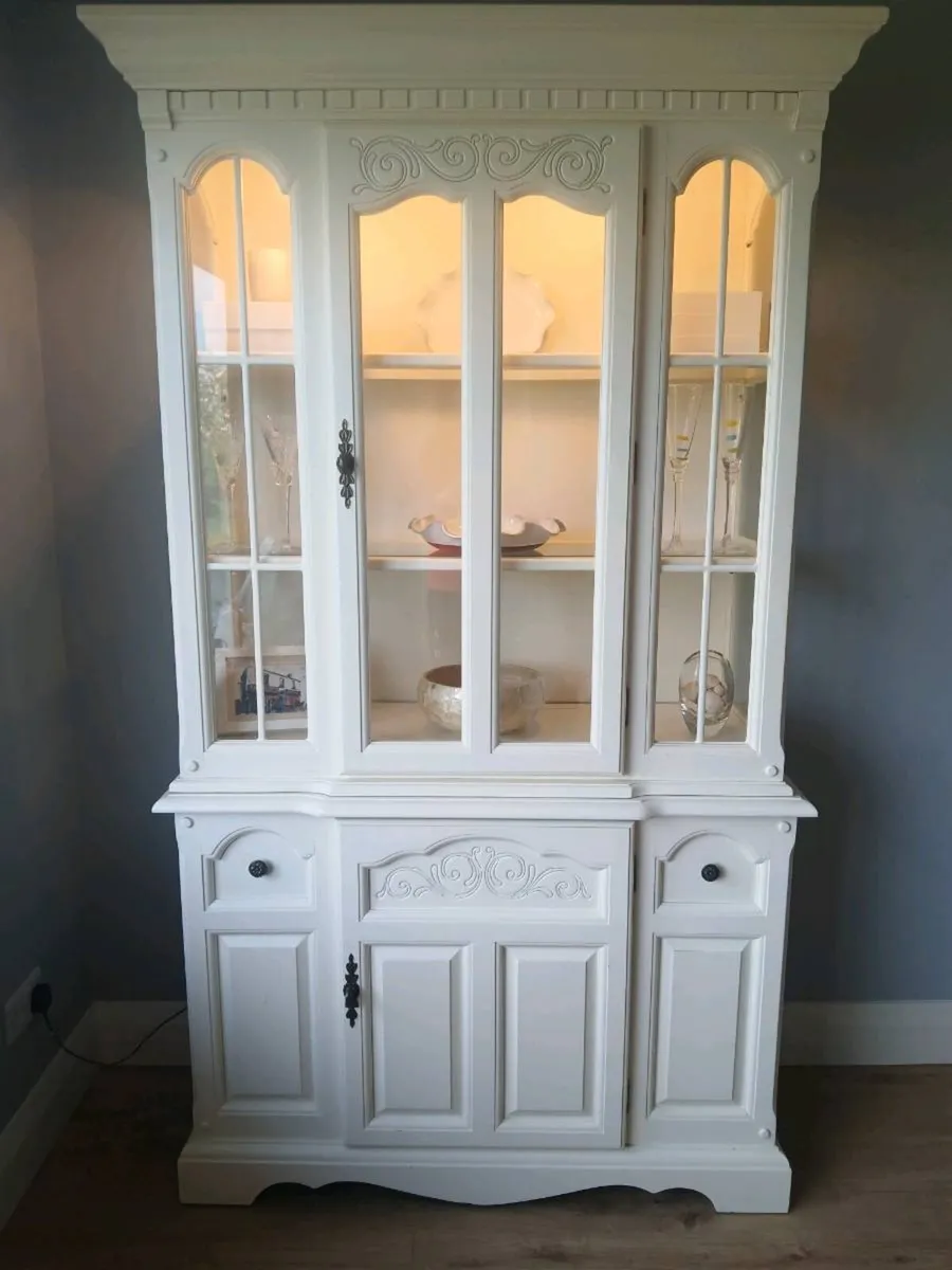 FRENCH STYLE DRESSER - OPEN TO OFFERS - Image 4