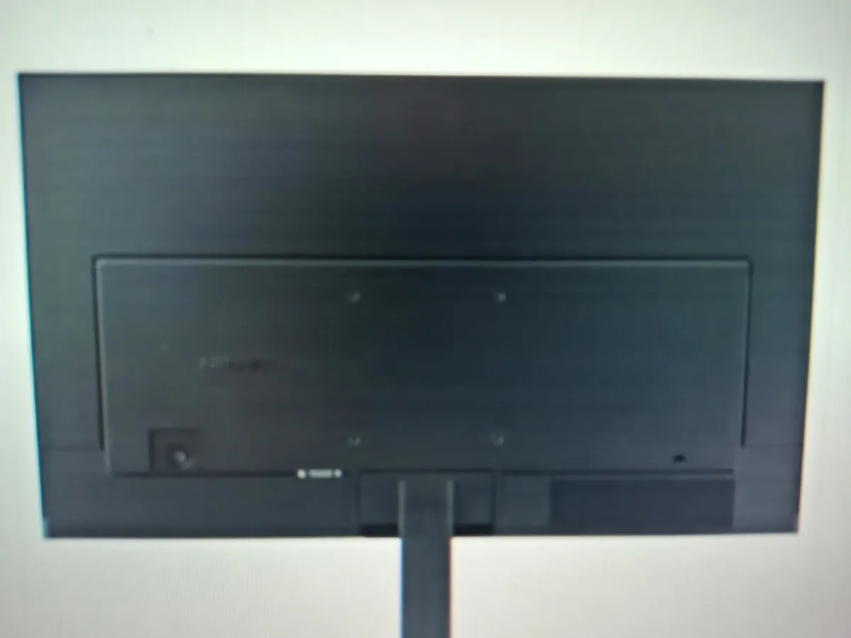 SAMSUNG  24" S3 TV/PC/GAMING MONITOR  BRAND NEW - Image 2