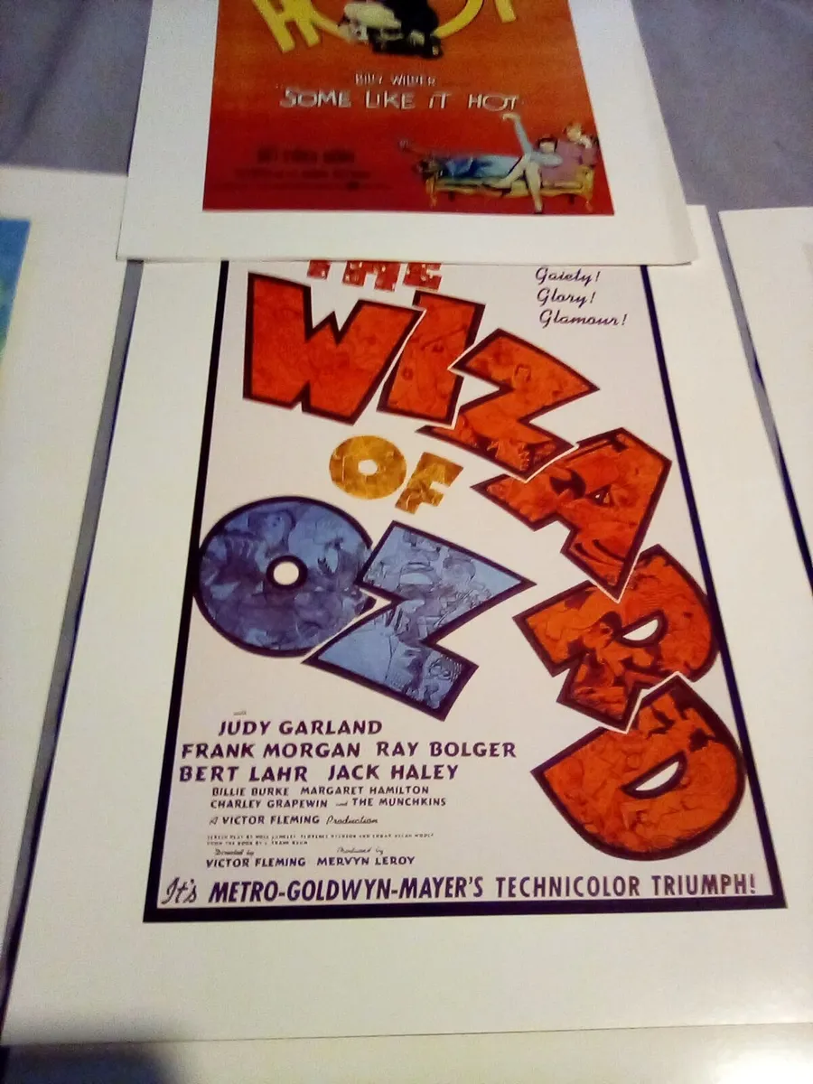 8 classic posters - Image 1