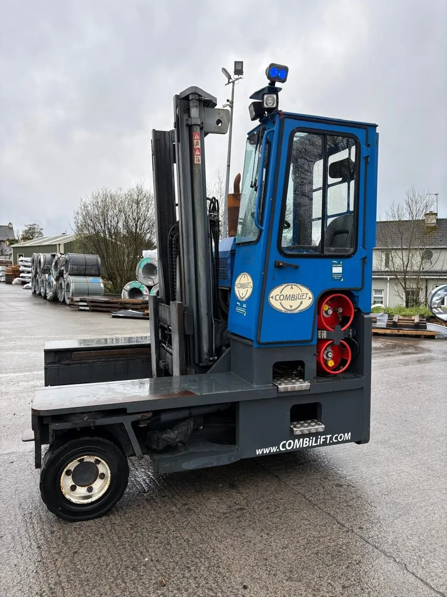 2011 Combilift C6000 Forklift - Low Working Hours! - Image 1