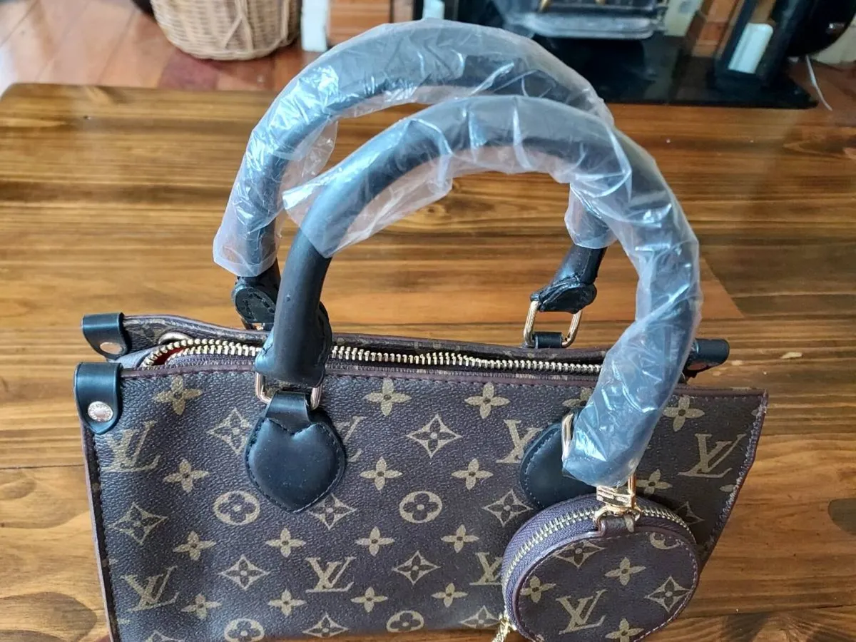 Handbag