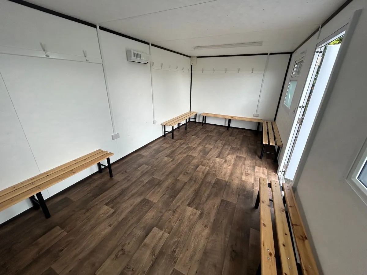 20' x 10' Changing Rooms for Rent - Image 2