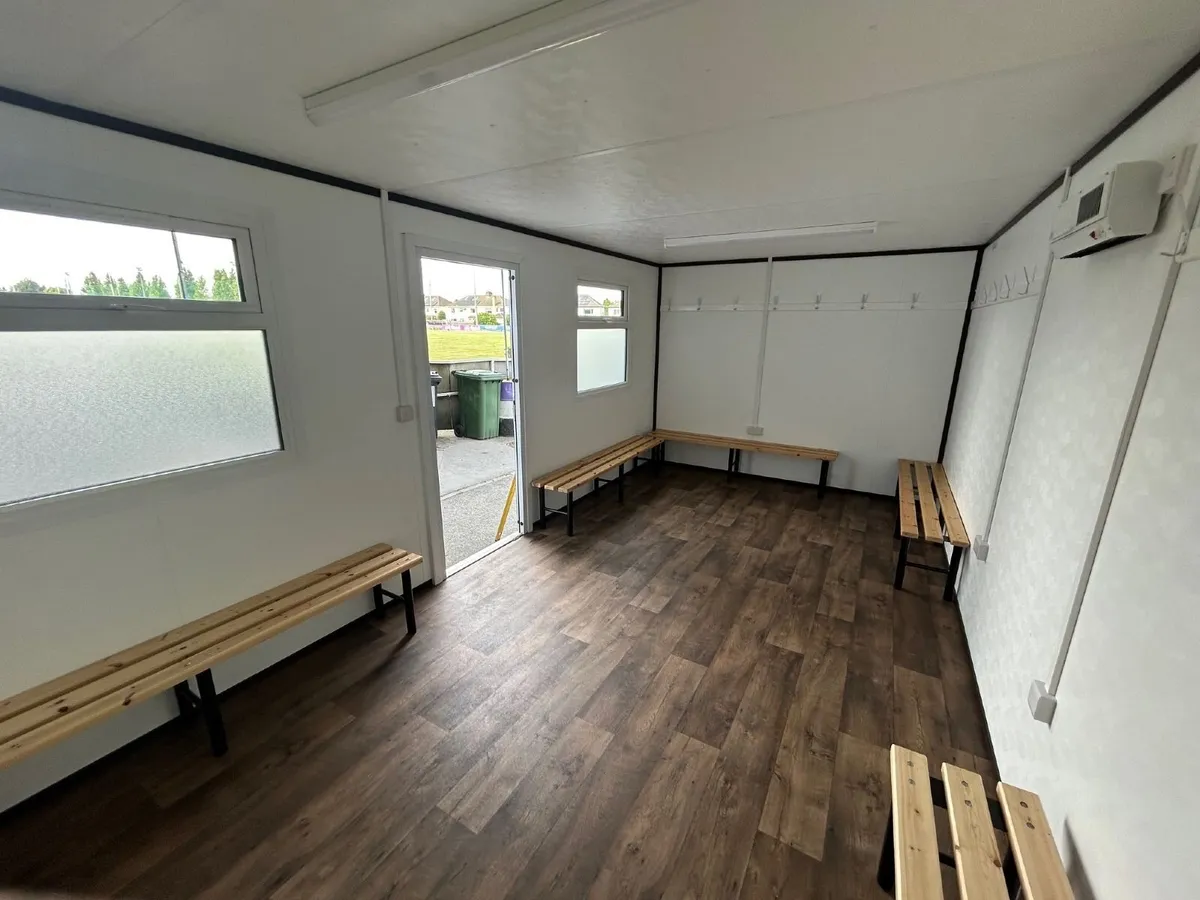20' x 10' Changing Rooms for Rent - Image 3