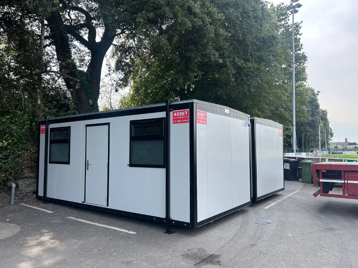 20' x 10' Changing Rooms for Rent - Image 1