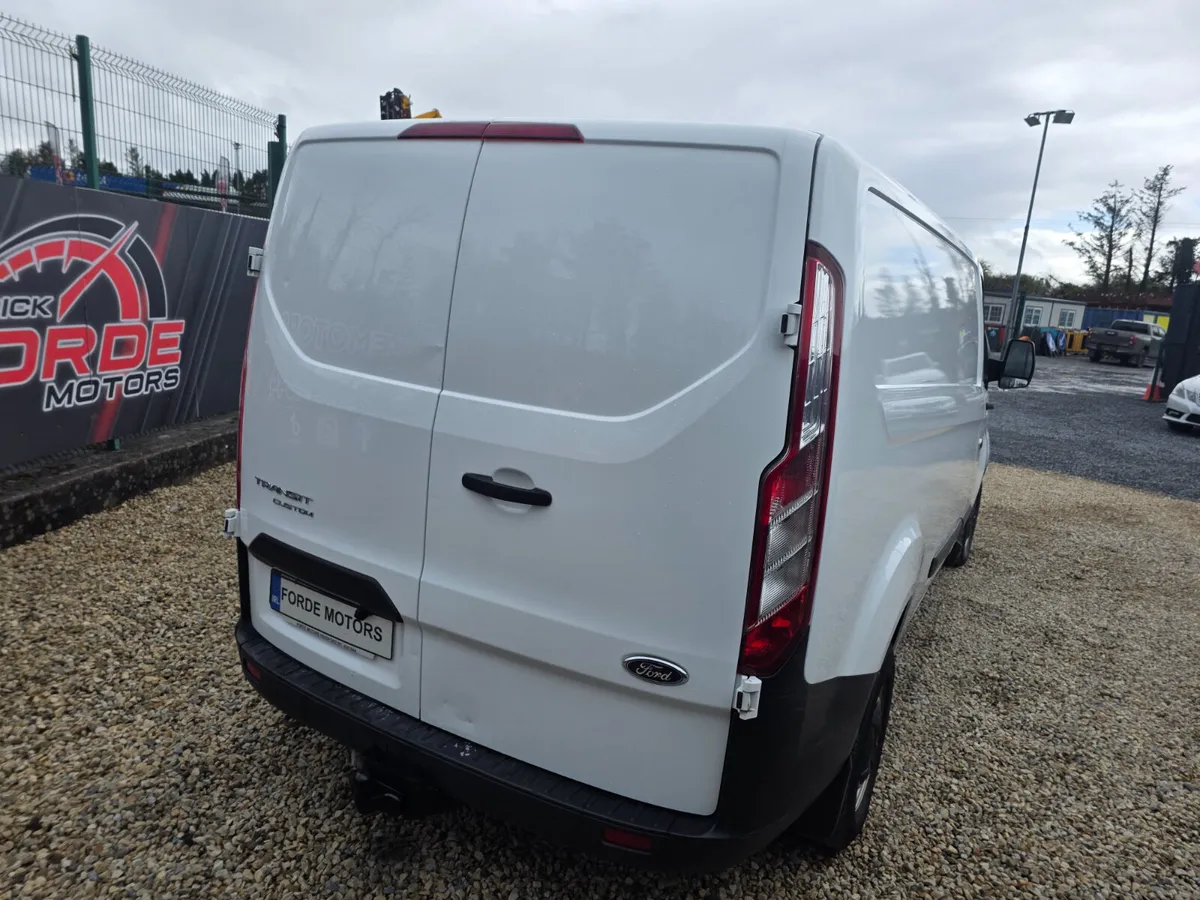 Ford Transit Custom 2022 - Image 4