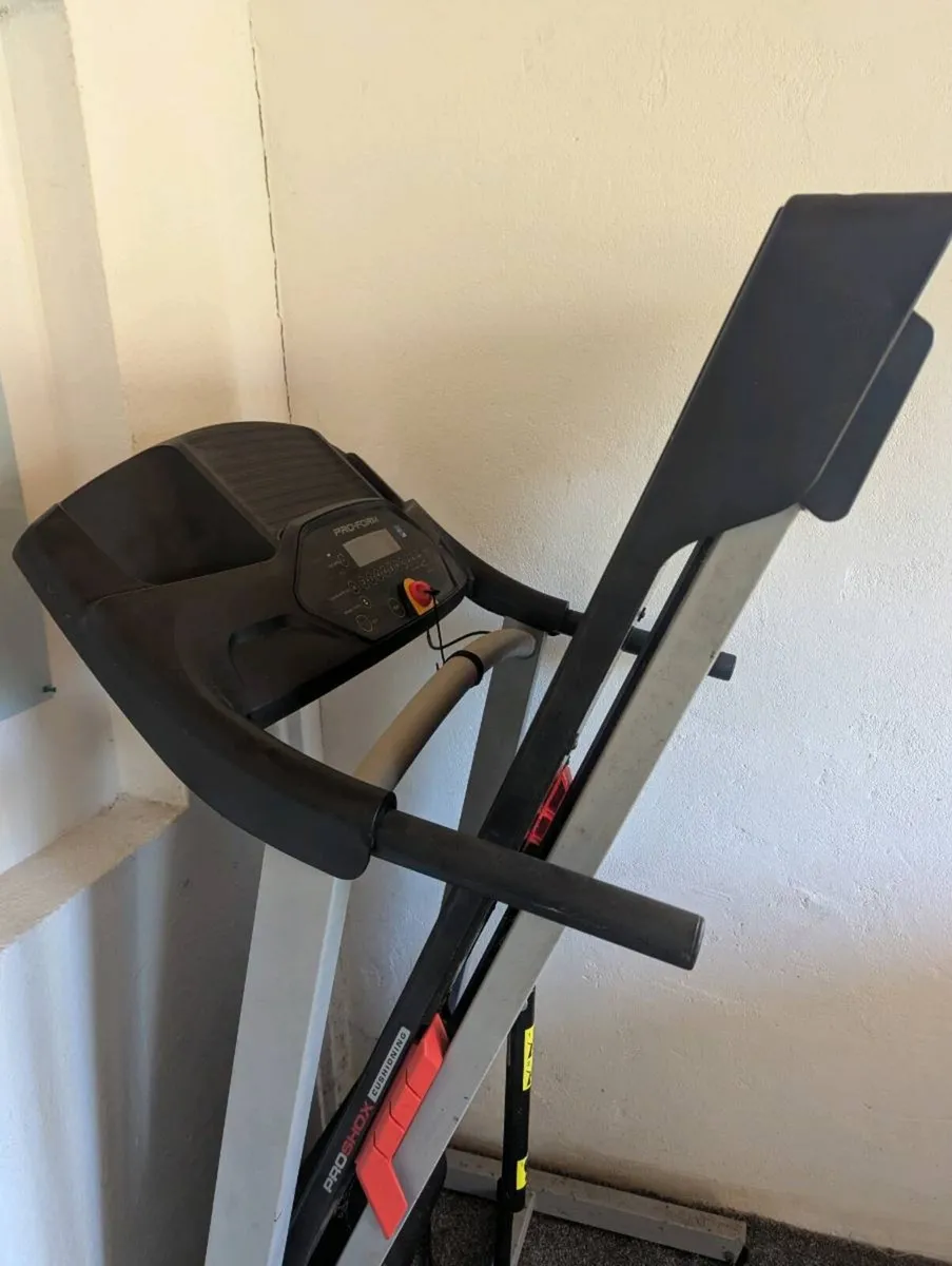 Pro-Form 105 CST Treadmill - Image 2