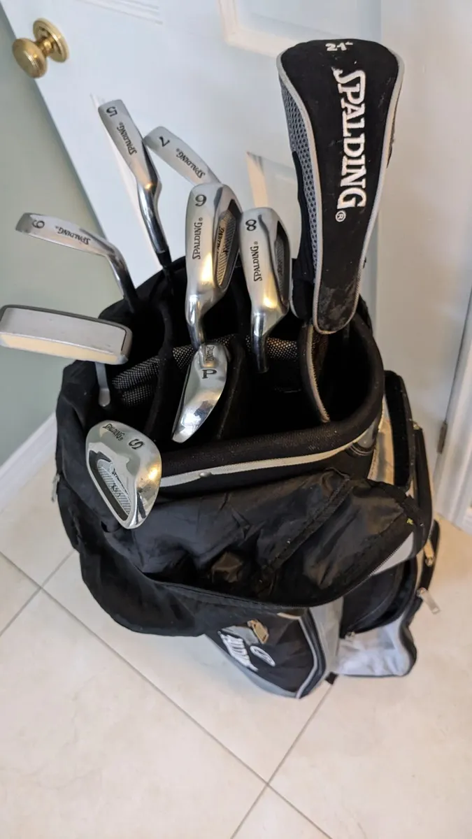 Left Hand Golf Clubs & Golf Bag - Image 1
