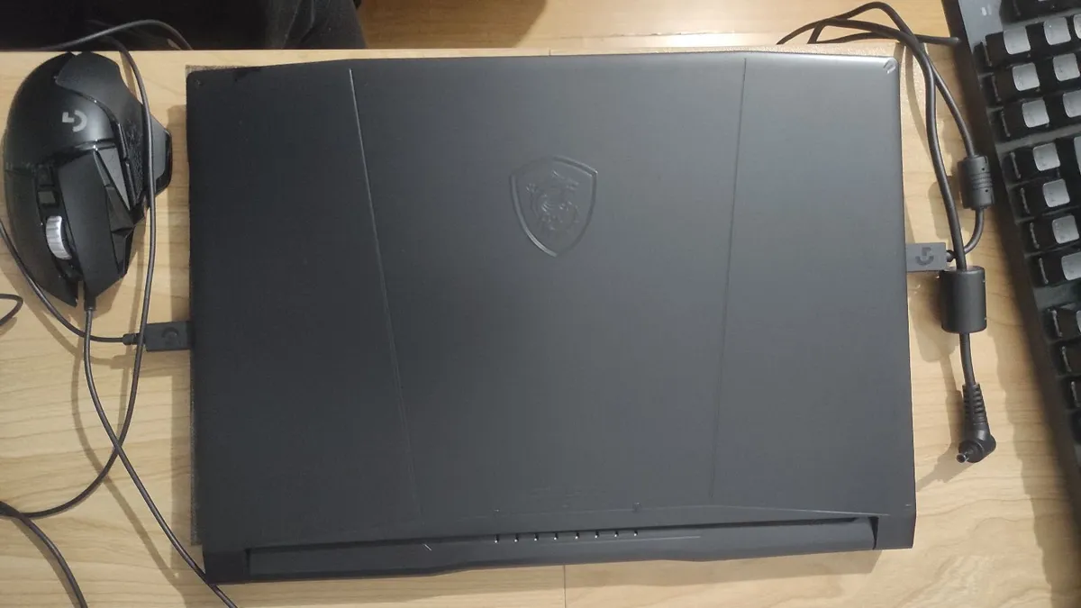 MSI Katana 15 i7 RTX 4070 144Hz + Logitech Bundle - Image 3