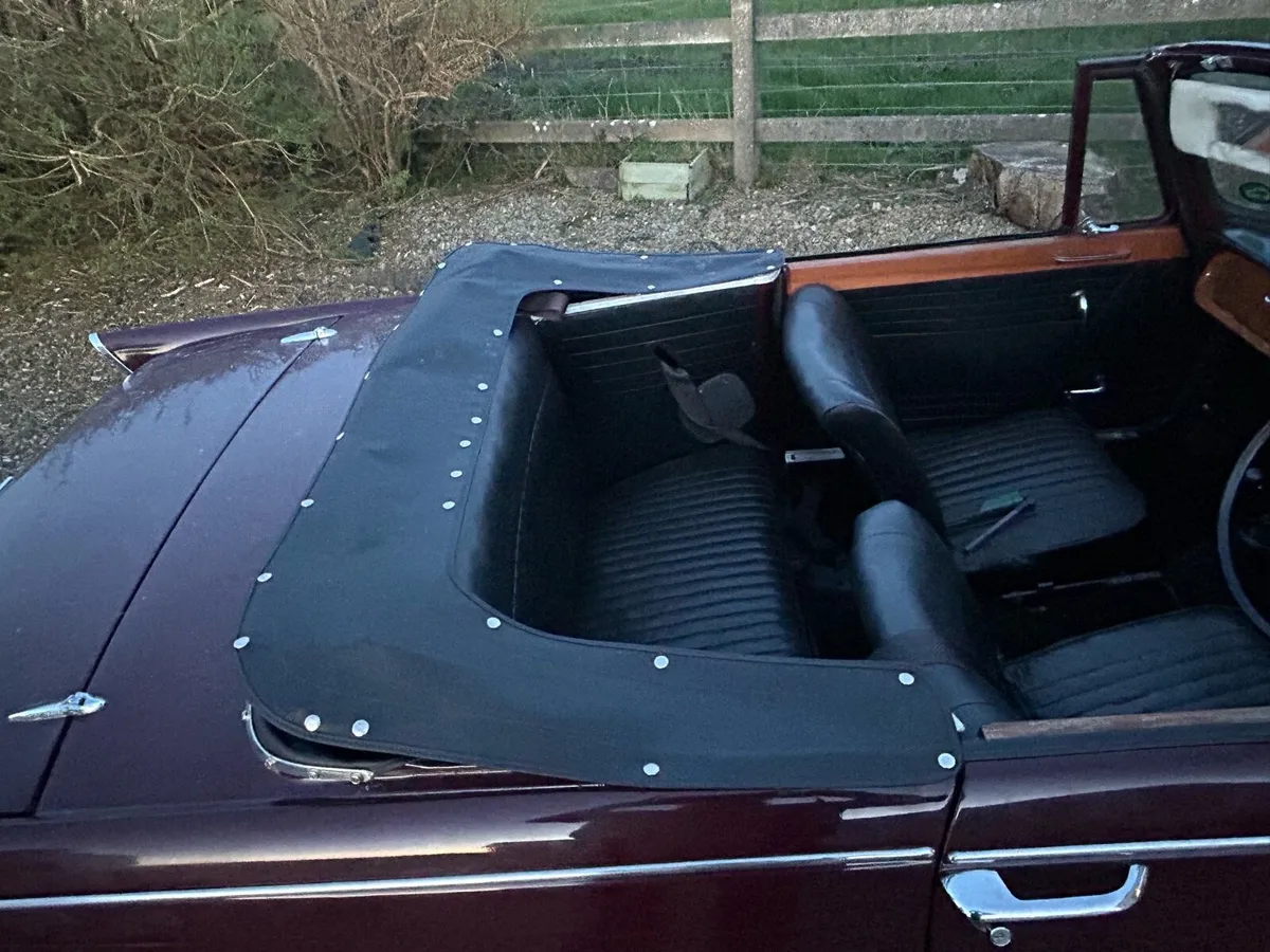 Triumph Herald Convertible - Image 3