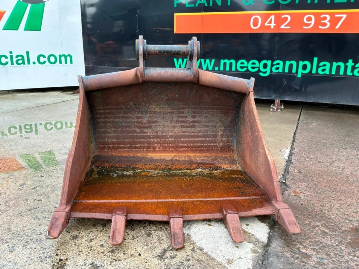 60"  WBB DIGGING BUCKET......80mm PINS...REPAIRS. - Image 2