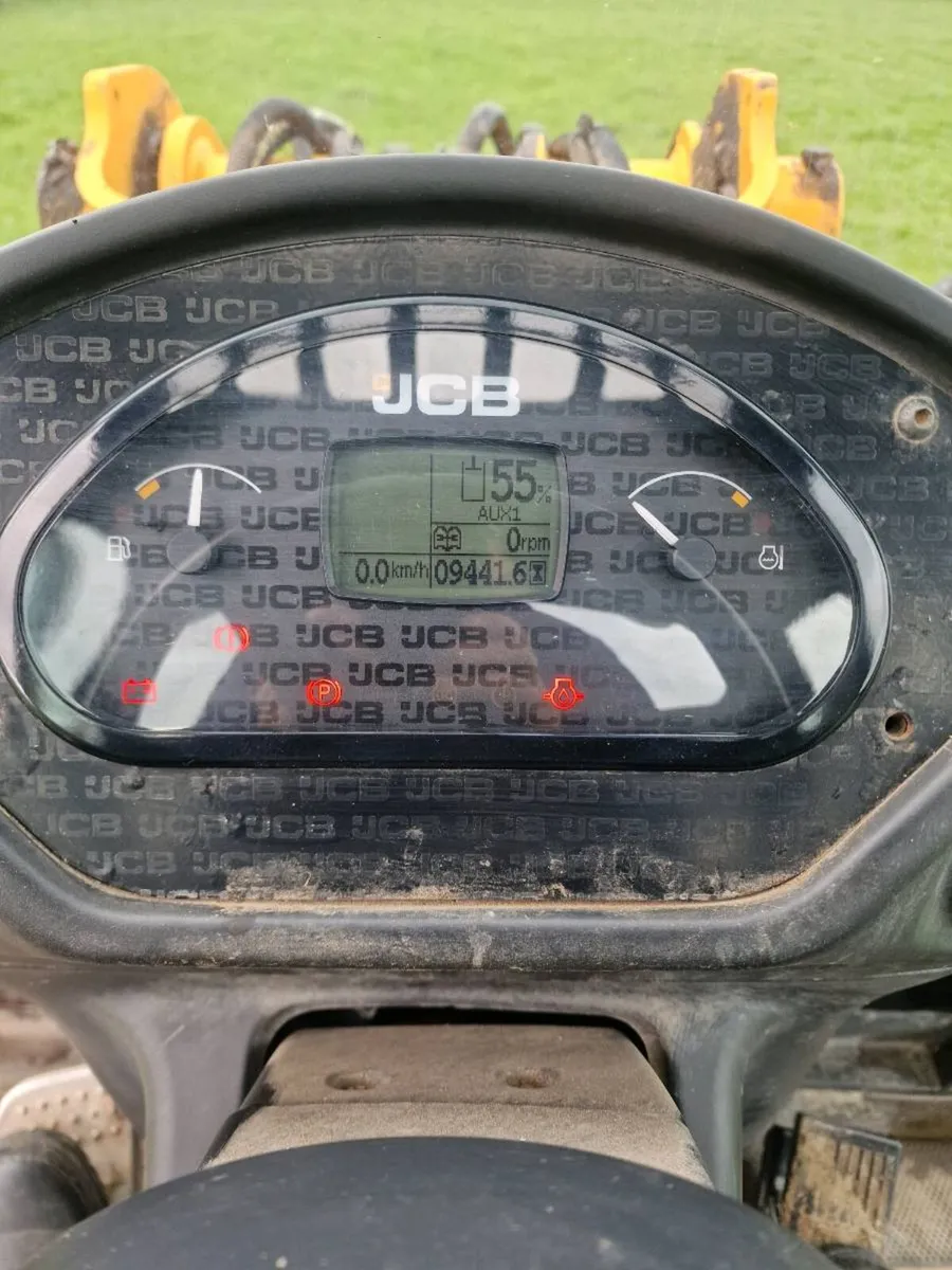 Jcb 320S - Image 4