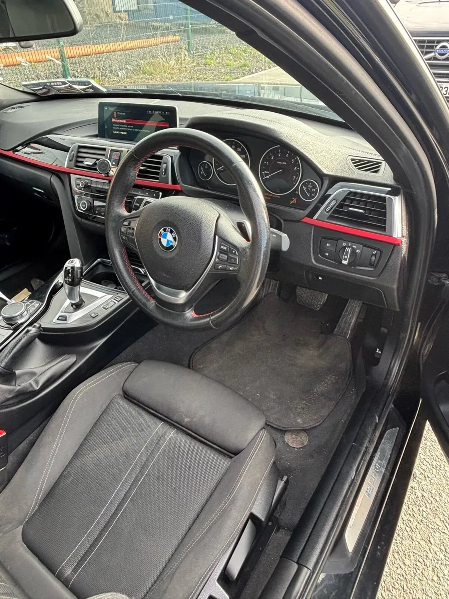 2018 BMW 330 E - Image 4