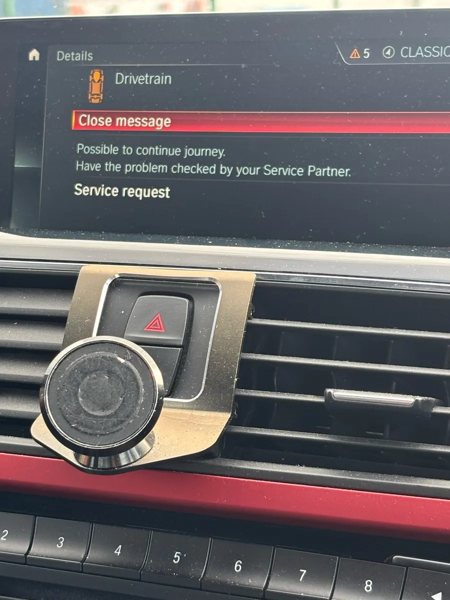 2018 BMW 330 E - Image 3