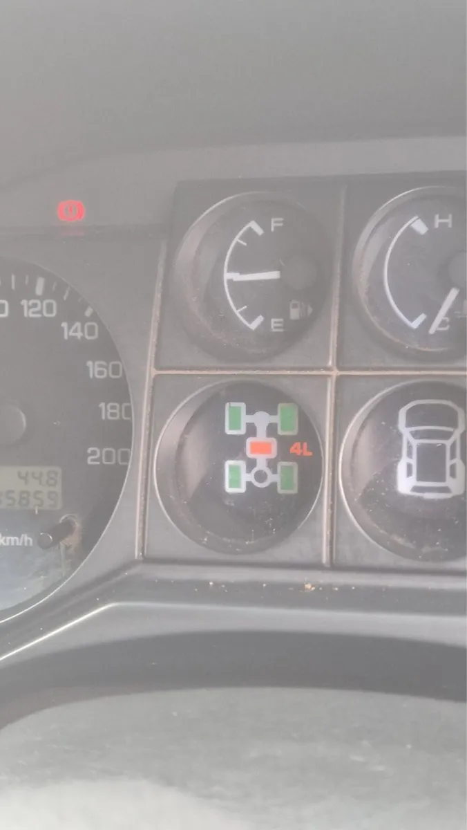 Mitsubishi pajero - Image 2