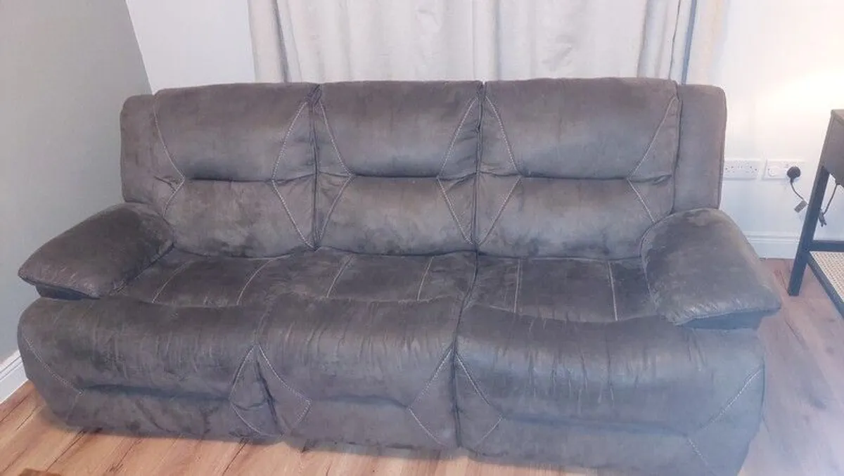 3 + 2 seater - Image 1