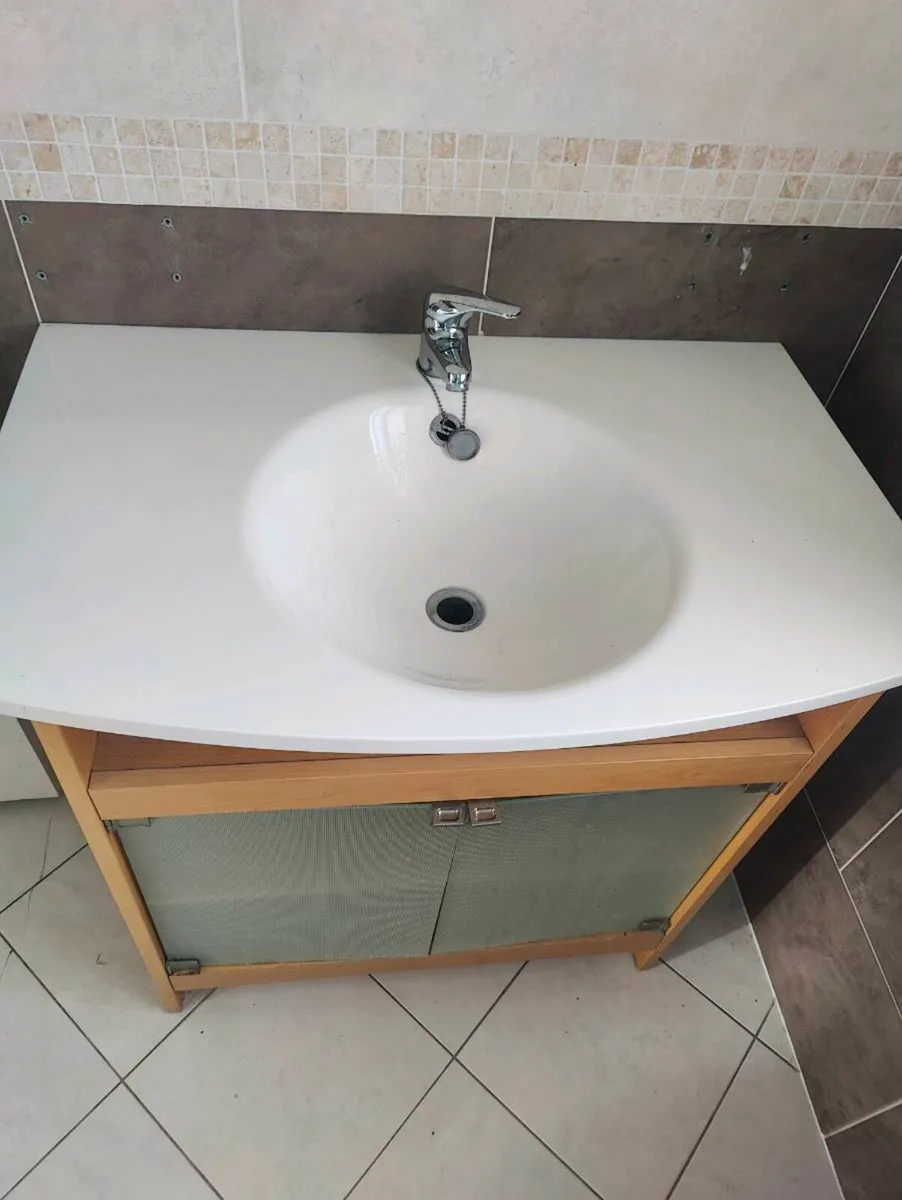Bathroom sink Unit - Image 1