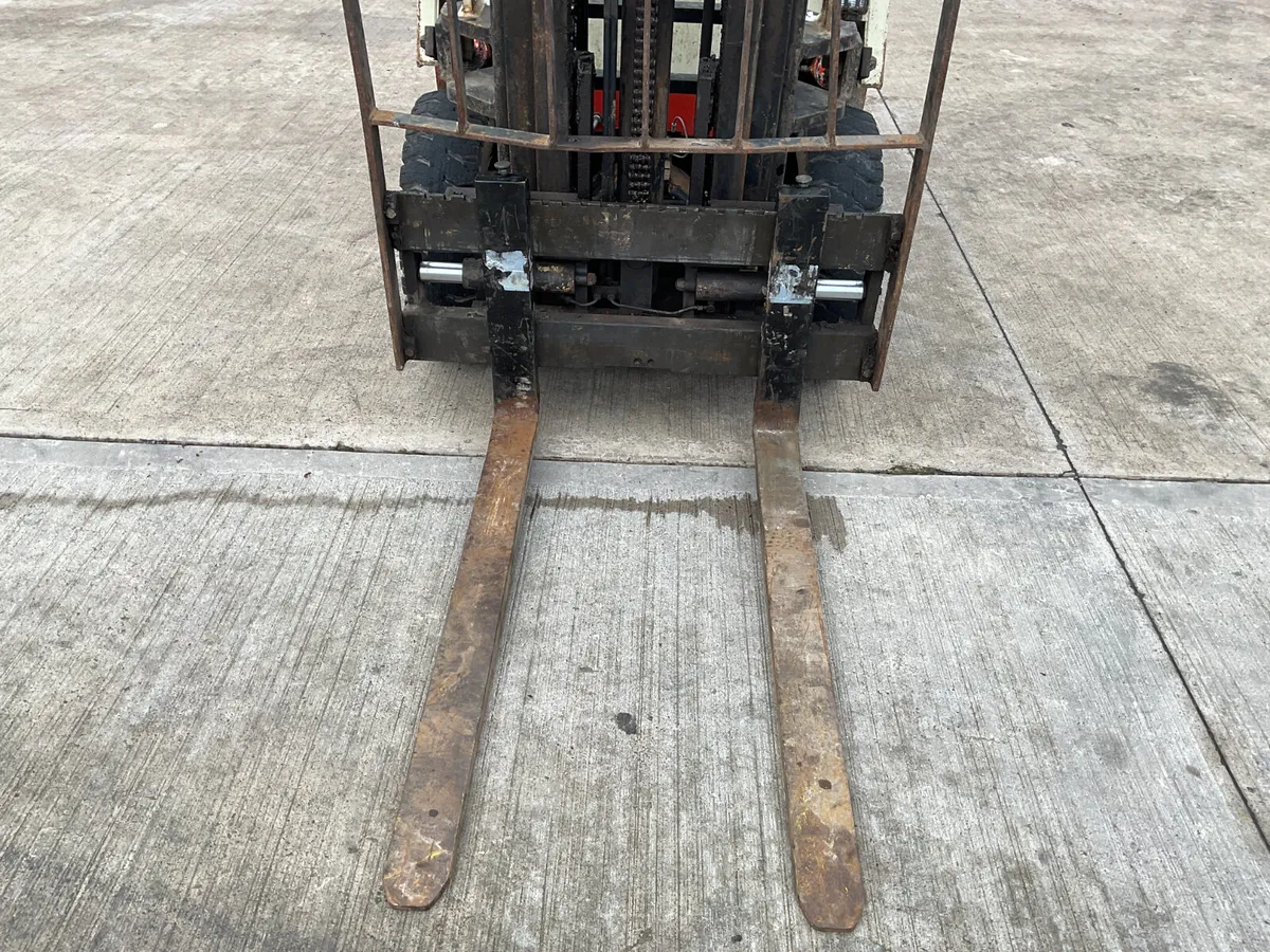 Kalmar 2 Ton Forklift - Image 4