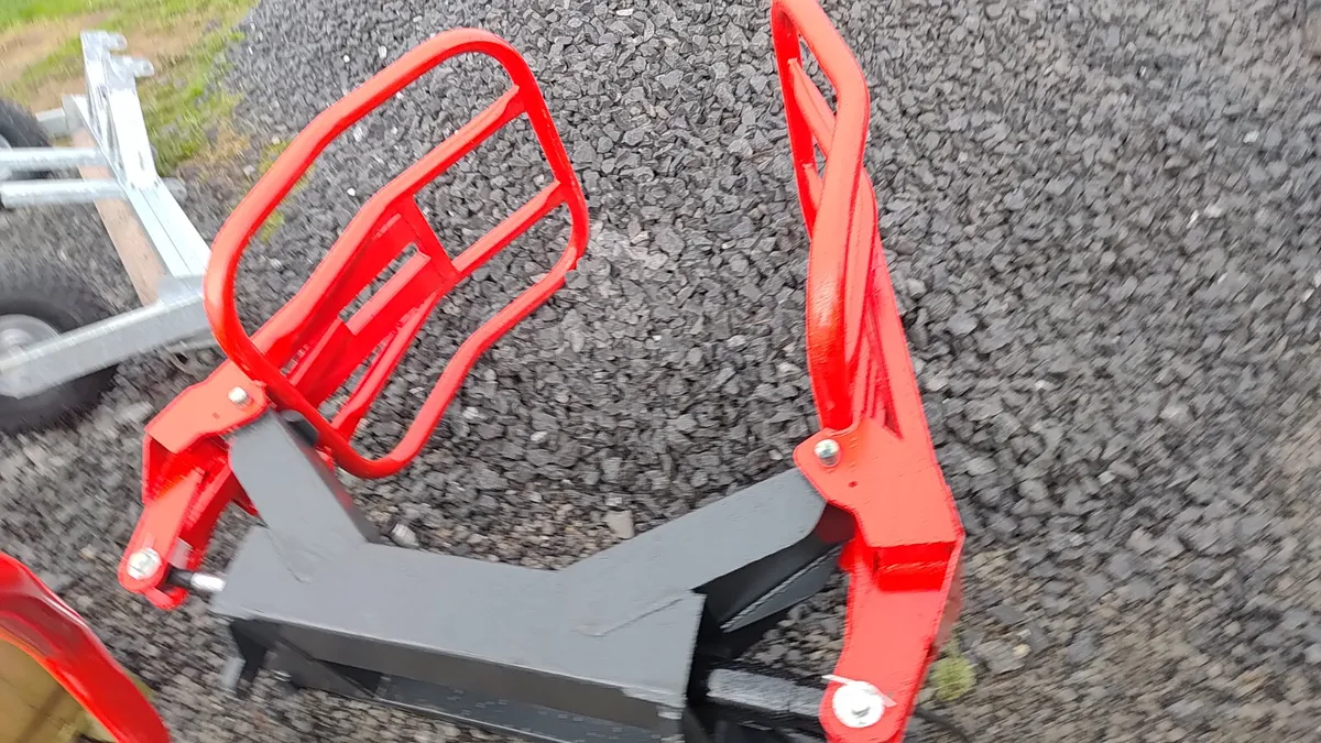 Soft hands 750€ New - Image 3