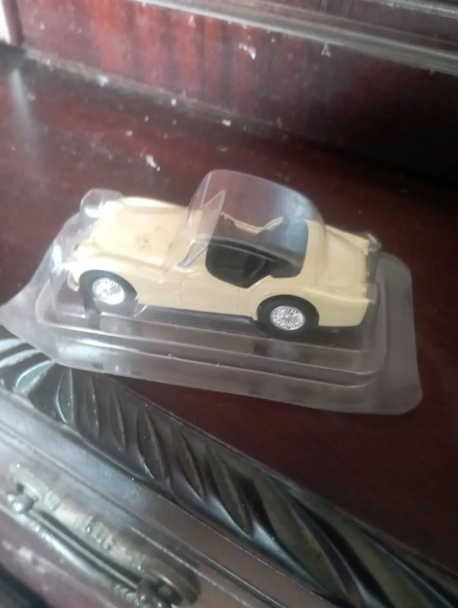 CORGI DIE-CAST MODLES CARS ALL 1-32  SCALE . - Image 2