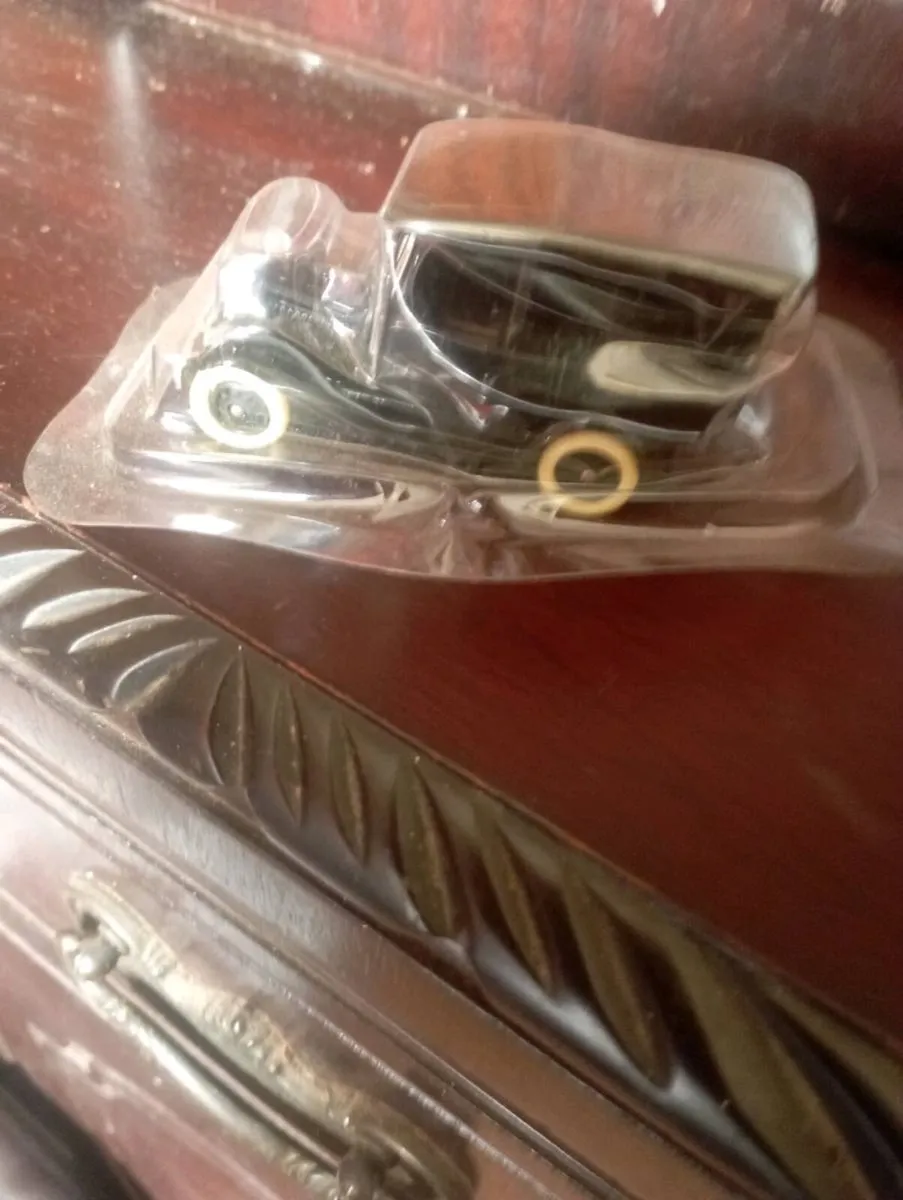 CORGI DIE-CAST MODLES CARS ALL 1-32  SCALE . - Image 3