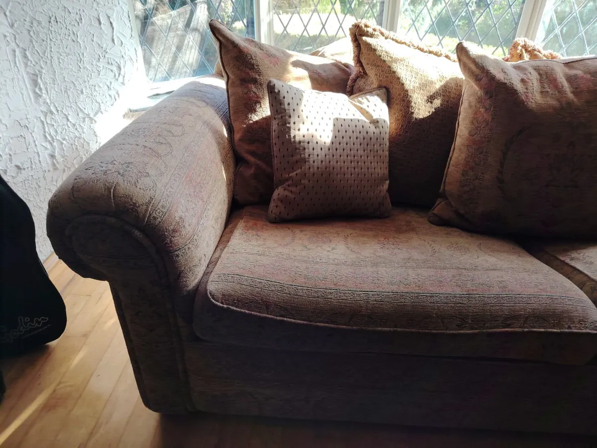 3 Seater couch and foot stool - Image 3