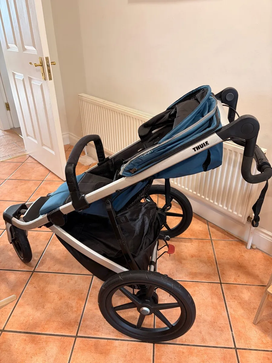 Thule Jogging stroller - Image 1