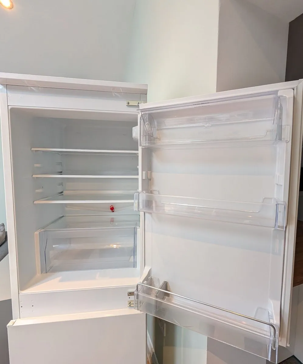 Integrated fridge frizer Whirlpool - Image 3