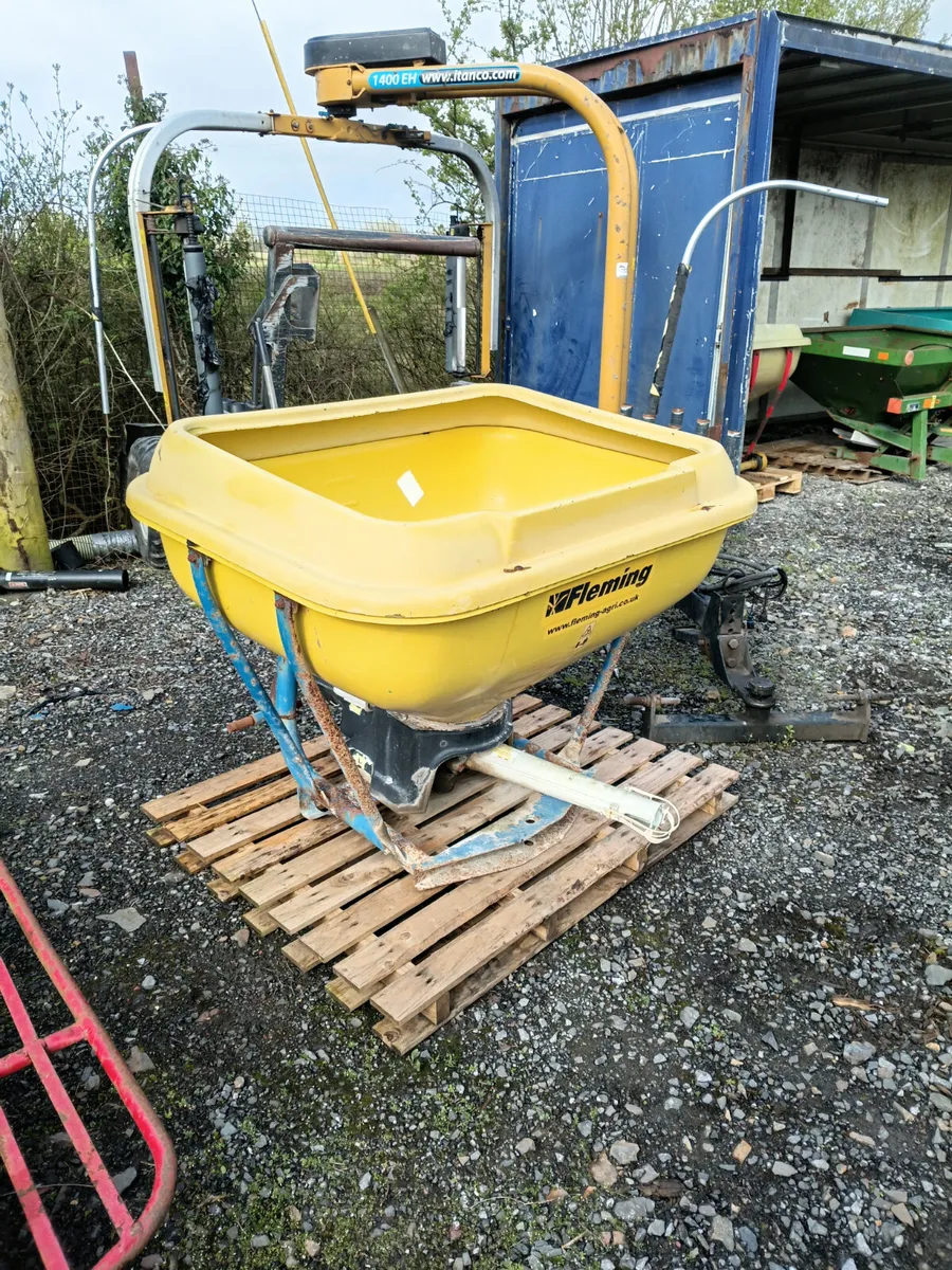 Flemming fertiliser spreader - Image 4