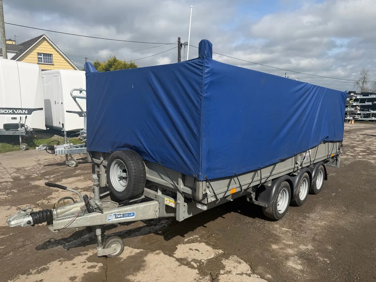 Ifor Williams 14ft tri axle Dropside with mesh - Image 4