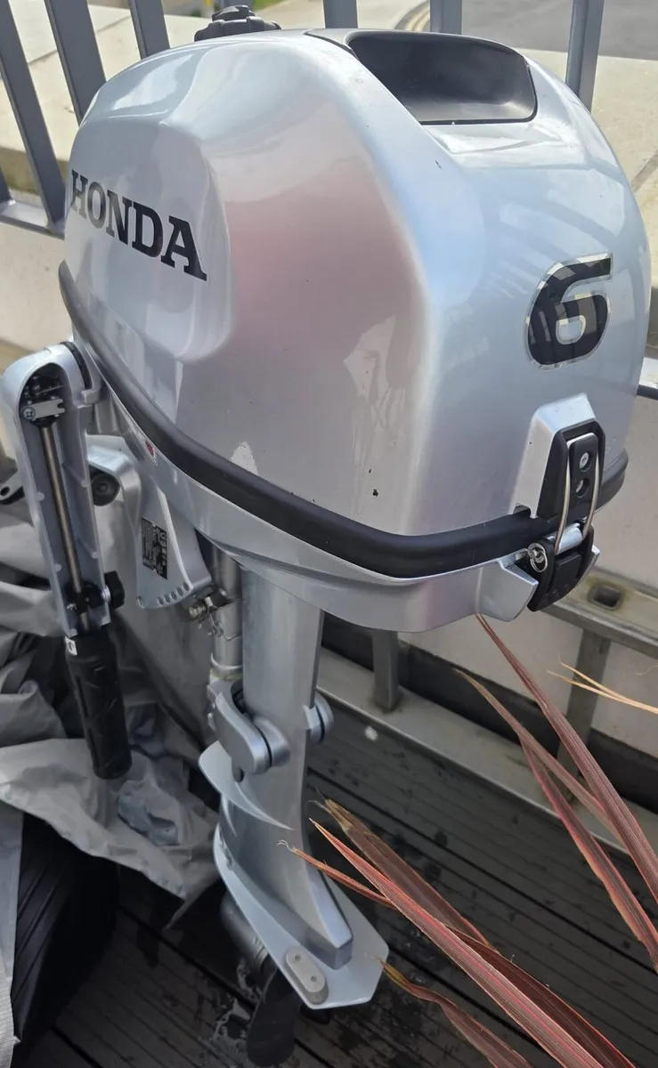 2025 Honda 6HP Short Shaft Outboard - Image 3