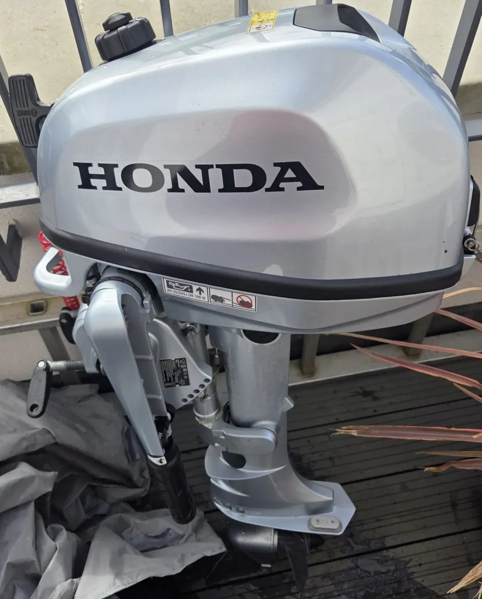 2025 Honda 6HP Short Shaft Outboard - Image 1