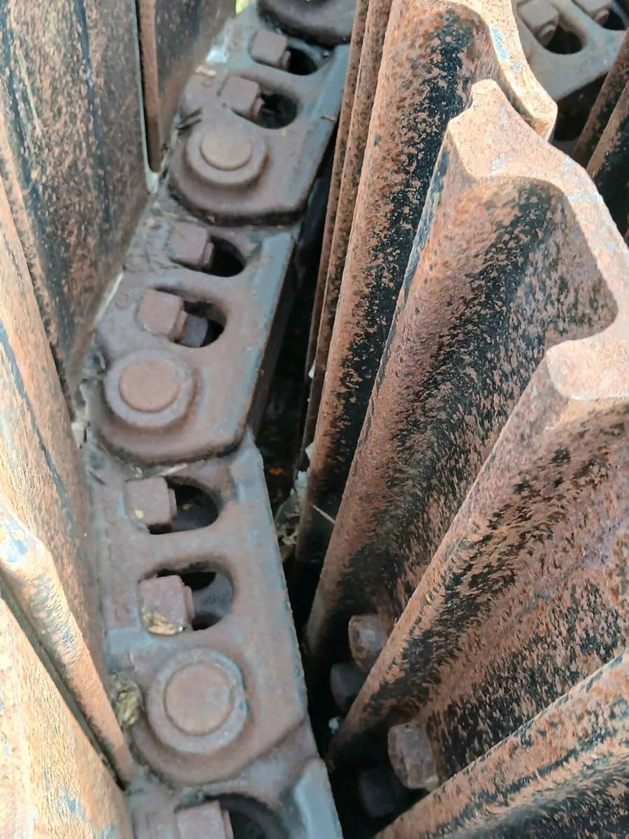 Digger Tracks - Image 1