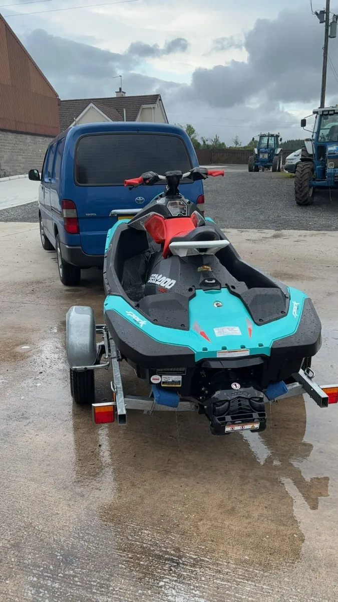 Seadoo spark trixx jetski - Image 3