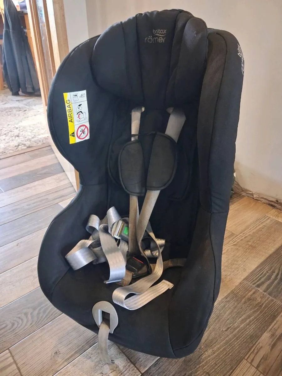 Britax Max rear facing car seat - Image 1
