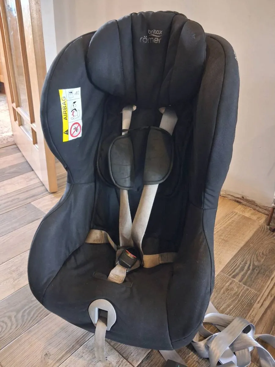 Britax Max rear facing car seat - Image 2