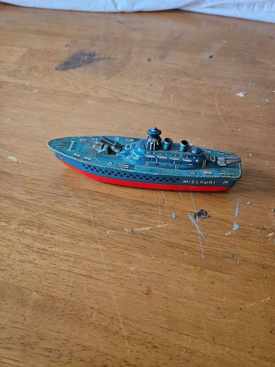 Vintage Tinplate USS Missouri Battleship Japan - Image 3