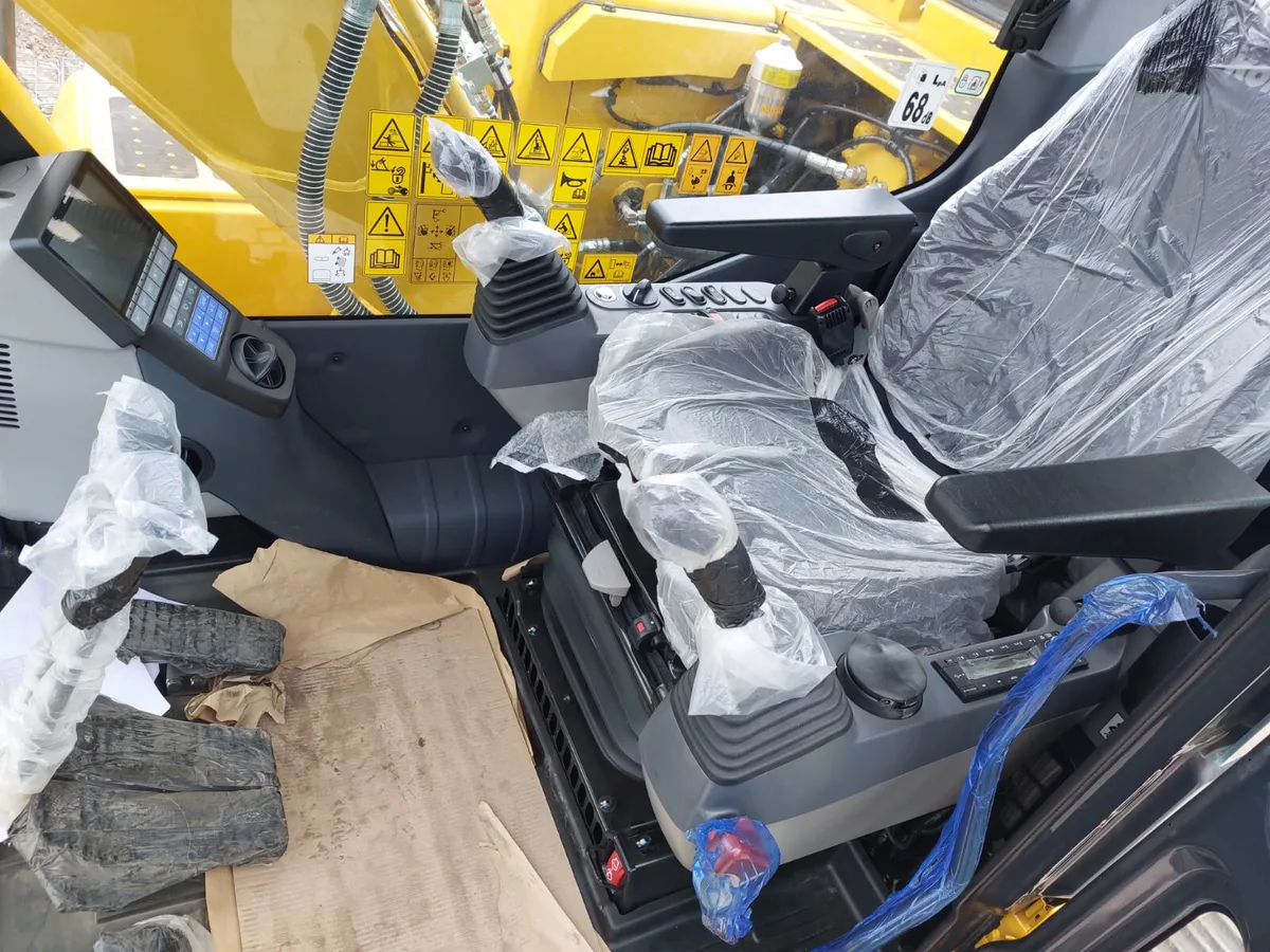 Komatsu PC130-11 (New) - Image 4