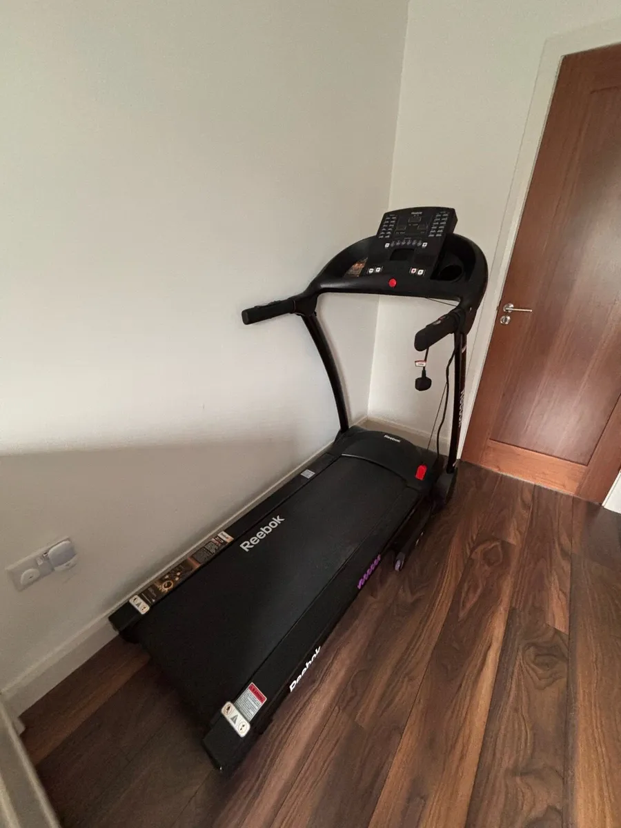 Reebok ZR7 treadmill - Image 1
