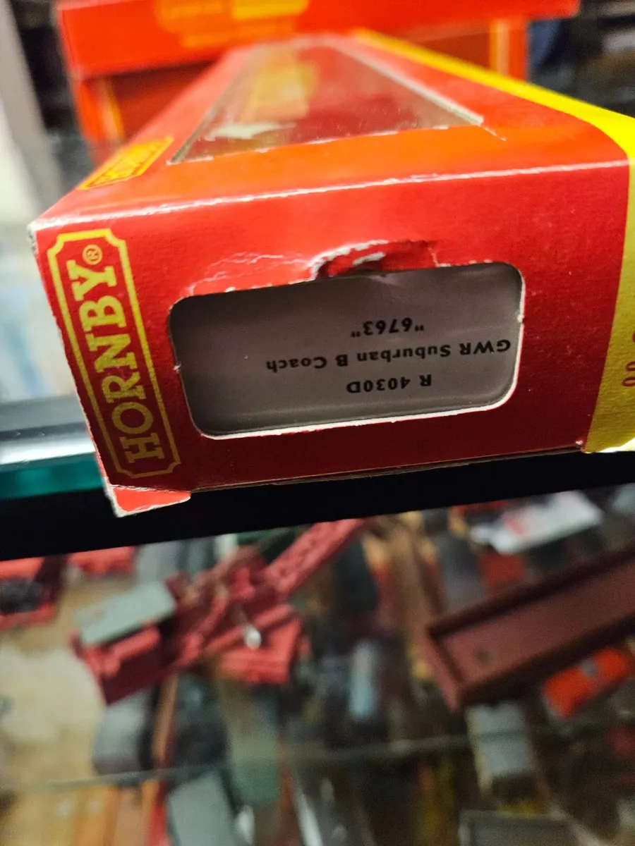 Hornby OO Gauge Carraige - Image 2