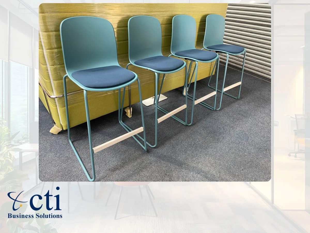 4 X Steelcase Cavatina Canteen High Stools-Grade A - Image 2