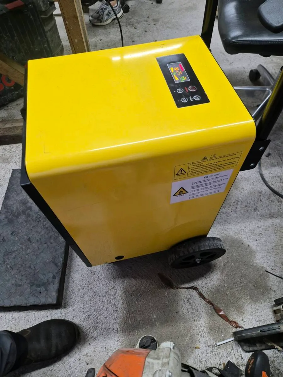 ElectriQ ECD50 dehumidifier - Image 3