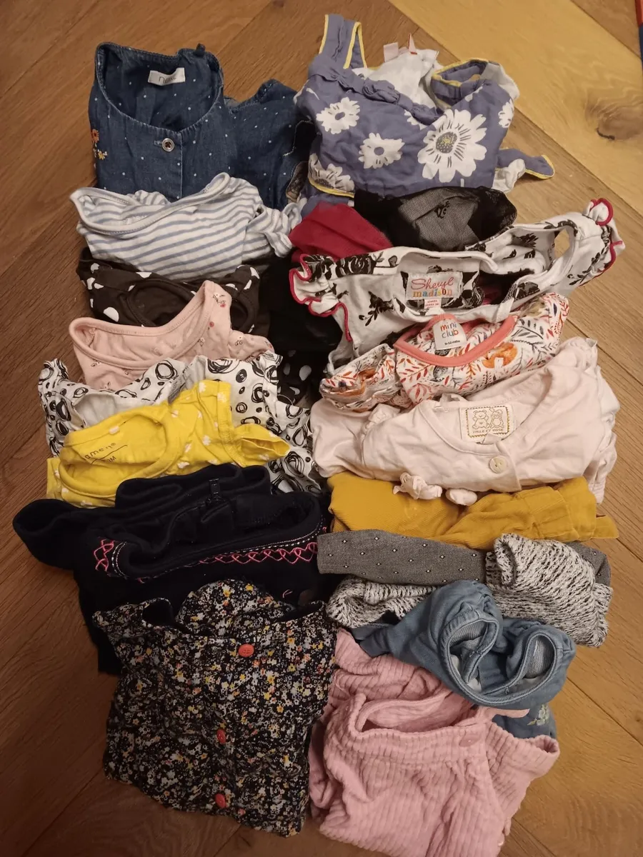 Baby girls clothes - Image 3