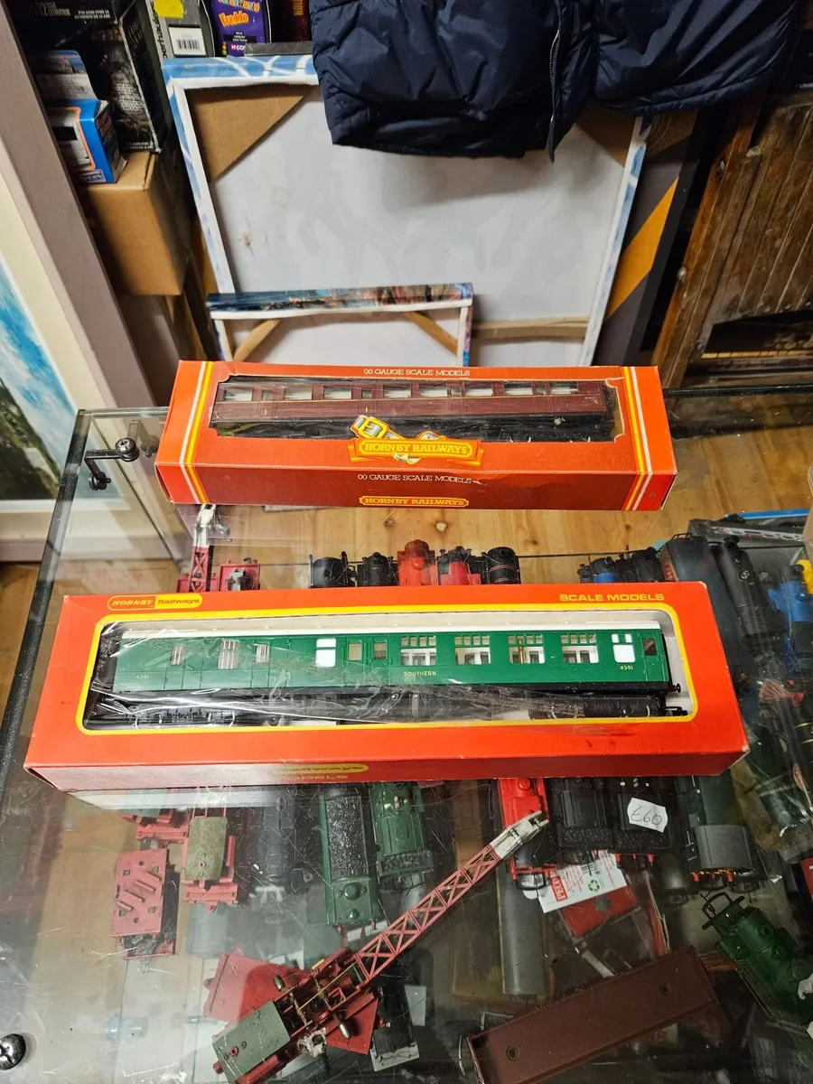 Hornby OO Gauge Carraige