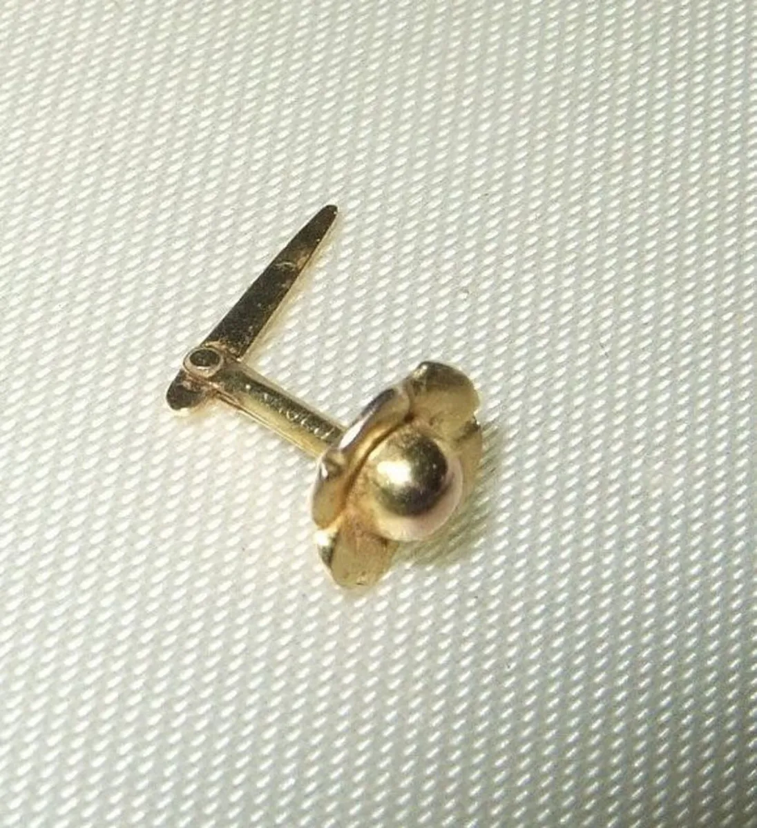 Vintage 9ct Gold Hallmarked Andralock Earring - Image 1