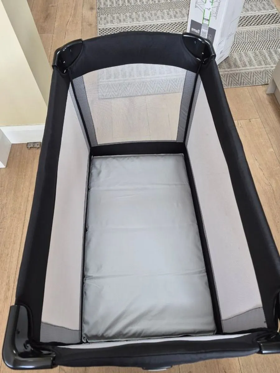 Joie Compact Travel Cot - Image 3